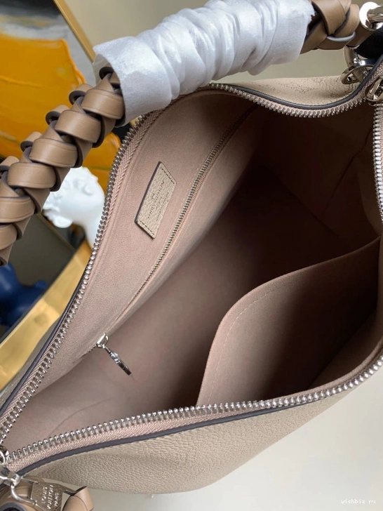 WIS MM HOBO LOUIS BEAUBOURG VUITTON 1109